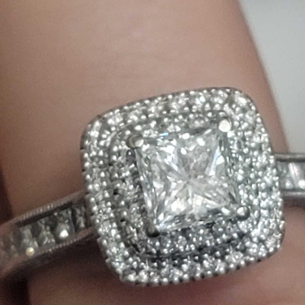 Elegant 14k Diamond Ring